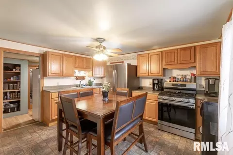1906 13th St, Viola, IL 61486 photo 8