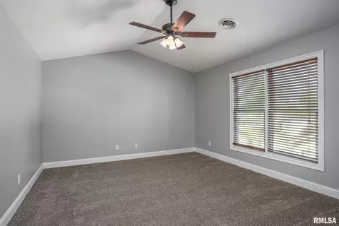 809 25th Avenue Ct, Silvis, IL 61282 photo 13