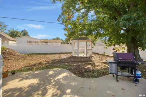 1203 Evergreen Pl, Marion, IL 62959 photo 18