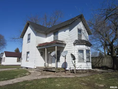 128 W Highway Ave, Woodhull, IL 61490