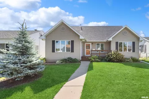 2131 W Pleasant St, Davenport, IA 52804