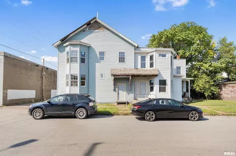 318 Myrtle Street Apt 320 318 12 St #320  318 1/2, Davenport, IA 52802