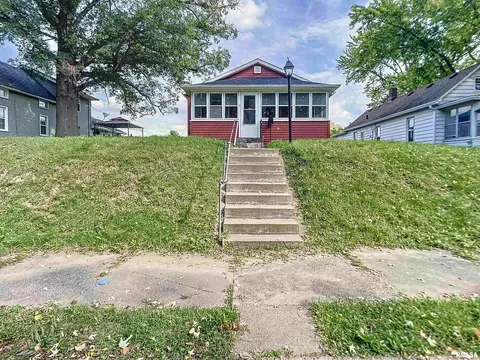 1311 26th St, Rock Island, IL 61201