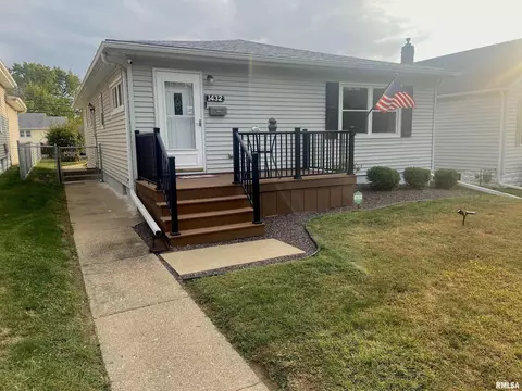 1432 Locust St, Quincy, IL 62301