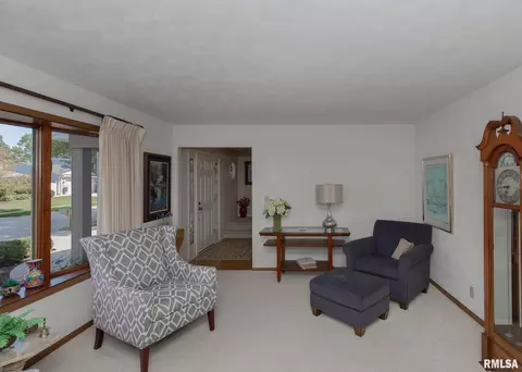 3812 16th Ave, Moline, IL 61265 photo 5