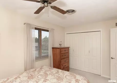 3812 16th Ave, Moline, IL 61265 photo 20