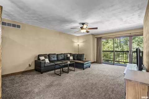 1517 18th Ave, Silvis, IL 61282 photo 7