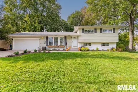 731 36th Ave, East Moline, IL 61244