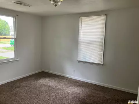 332 16th Ave, Silvis, IL 61282 photo 10