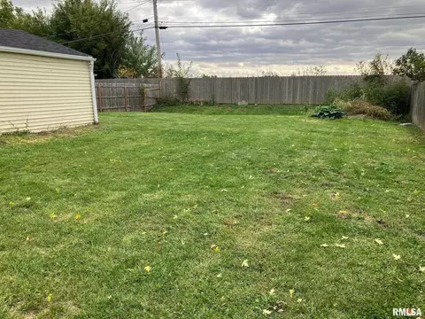332 16th Ave, Silvis, IL 61282 photo 23