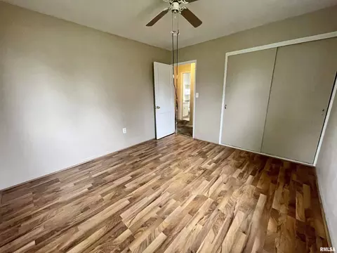 1011 40th St, Moline, IL 61265 photo 10