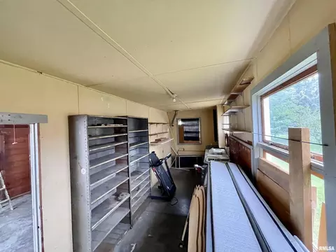 1011 40th St, Moline, IL 61265 photo 19