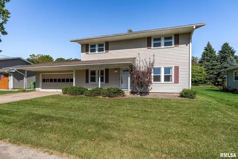 722 NW 14th Ave, Clinton, IA 57232