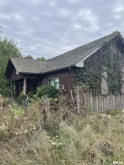 6768 E Grand, Dix, IL 62830