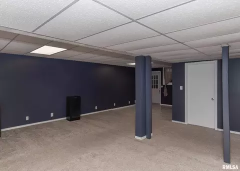 910 37th St, Moline, IL 61265 photo 35