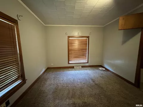 904 W Monroe St, Herrin, IL 62948 photo 8
