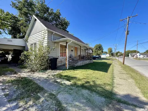 904 W Monroe St, Herrin, IL 62948 photo 2