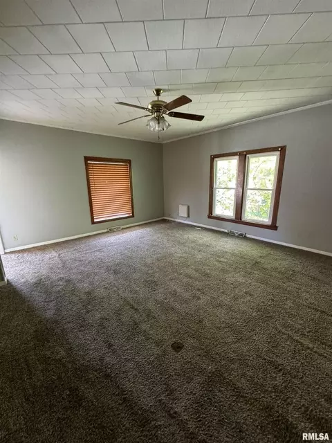 904 W Monroe St, Herrin, IL 62948 photo 13