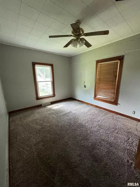 904 W Monroe St, Herrin, IL 62948 photo 12