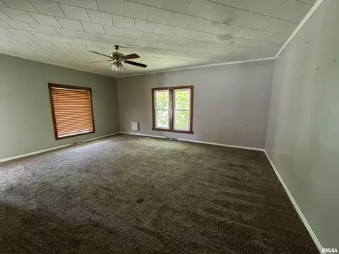 904 W Monroe St, Herrin, IL 62948 photo 9