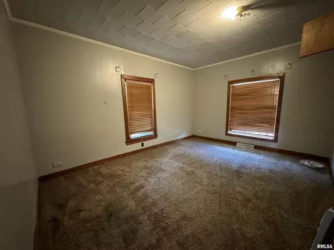 904 W Monroe St, Herrin, IL 62948 photo 7
