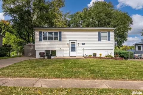 710 W 58th St, Davenport, IA 52806