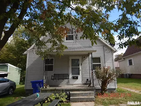 834 S Washington St, Kewanee, IL 61443