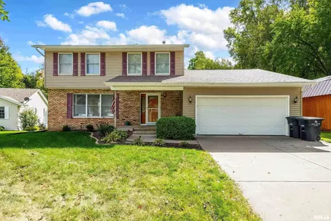 9013 33rd Street Ct W, Rock Island, IL 61201