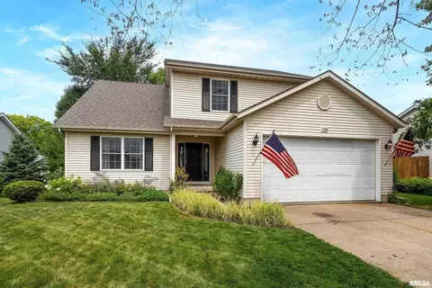 336 Pinehurst Dr, Eldridge, IA 52748