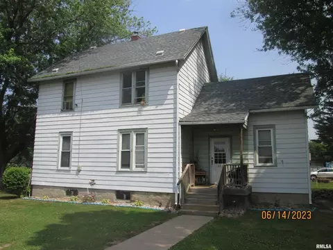 1706 Pike Rd, Savanna, IL 61074