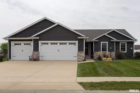 345 Hillside Dr, Eldridge, IA 52748