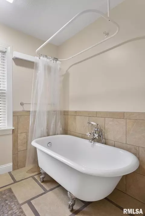 733 10th Avenue Ct, Hampton, IL 61256 photo 25