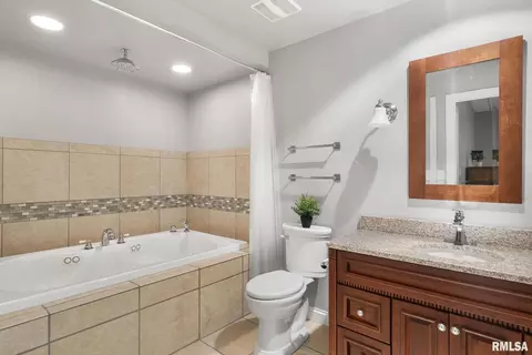 733 10th Avenue Ct, Hampton, IL 61256 photo 30