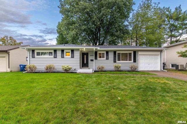 1441 Timberline Dr, Bettendorf, IA 52722