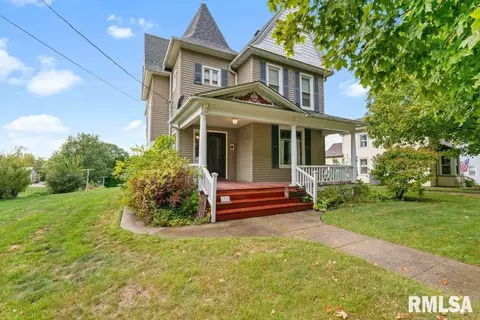 1310 4th St, Orion, IL 61273