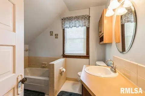 2716 12th Ave, Moline, IL 61265 photo 25
