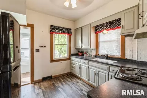 2716 12th Ave, Moline, IL 61265 photo 8
