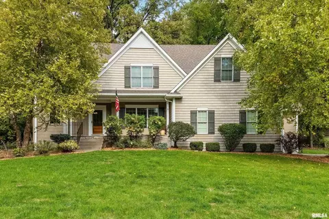 6800 Crow Creek Rd, Bettendorf, IA 52722