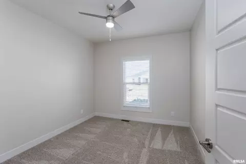 426 N 3rd Ave, Eldridge, IA 52748 photo 12