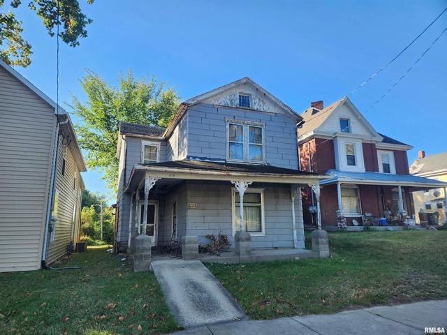 214 Chestnut St, Quincy, IL 62301