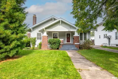 2122 Elm St, Davenport, IA 52803