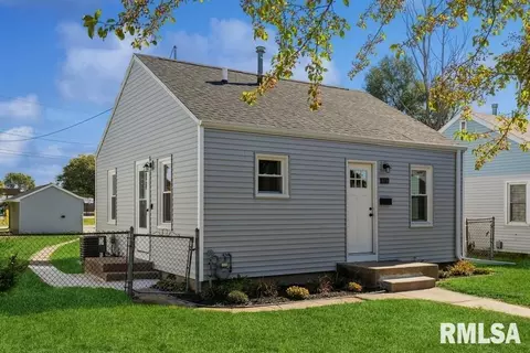 619 S Elsie Ave, Davenport, IA 52802
