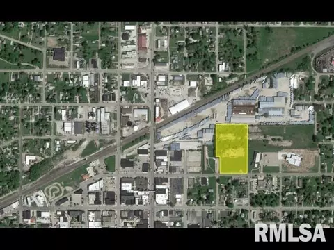 312 E 3rd St, Kewanee, IL 61443