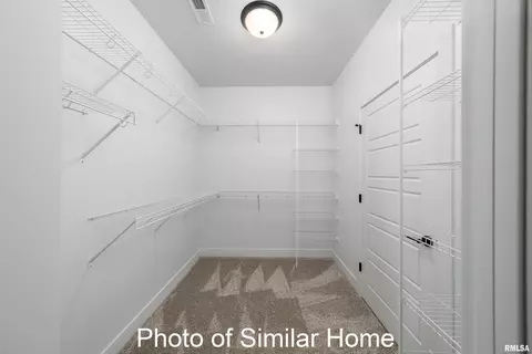 421 N 3rd Ave, Eldridge, IA 52748 photo 16