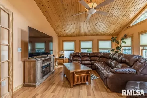 2904 12th Ave, Moline, IL 61265 photo 5