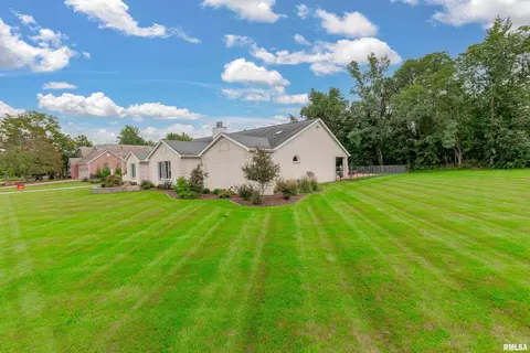3714 37th Ave, Moline, IL 61265 photo 5