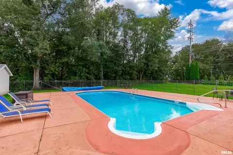 3714 37th Ave, Moline, IL 61265 photo 8