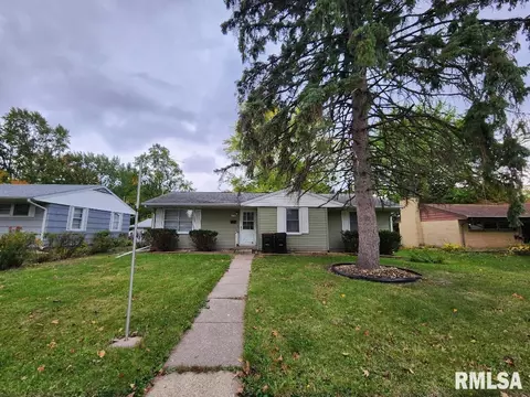 217 Pine St, Morrison, IL 61270 photo 3