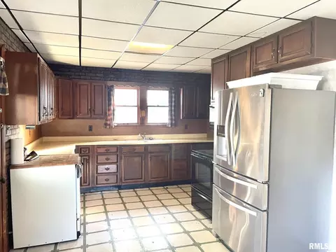 807 14th Ave, Fulton, IL 61252 photo 4