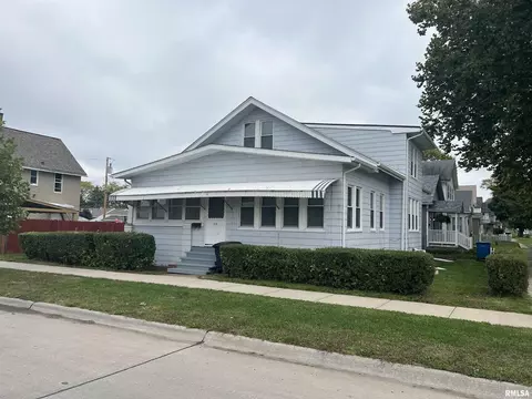 543 27th St, Rock Island, IL 61201